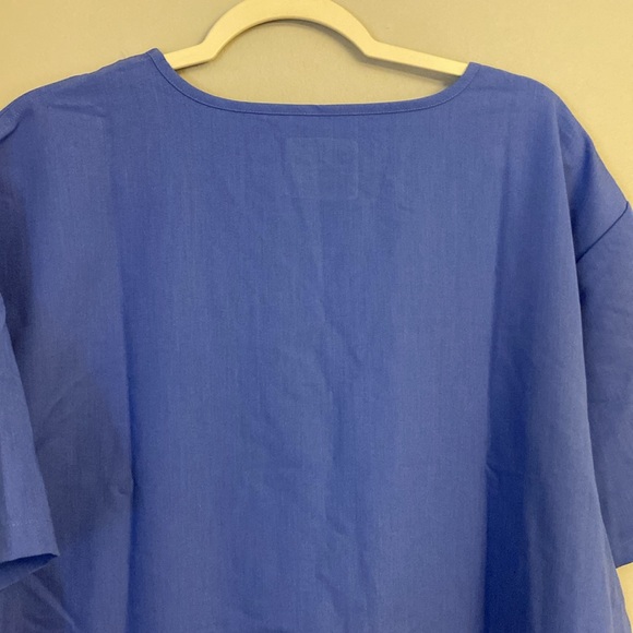 Figs Women's Blue Catarina One Pocket Scrub Top Size XXL - Picture 9 of 9